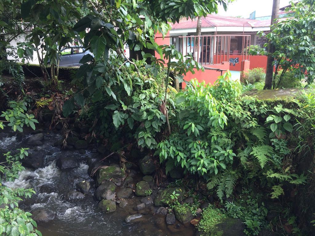 Hostel Rio Danta Ла Фортуна Экстерьер фото