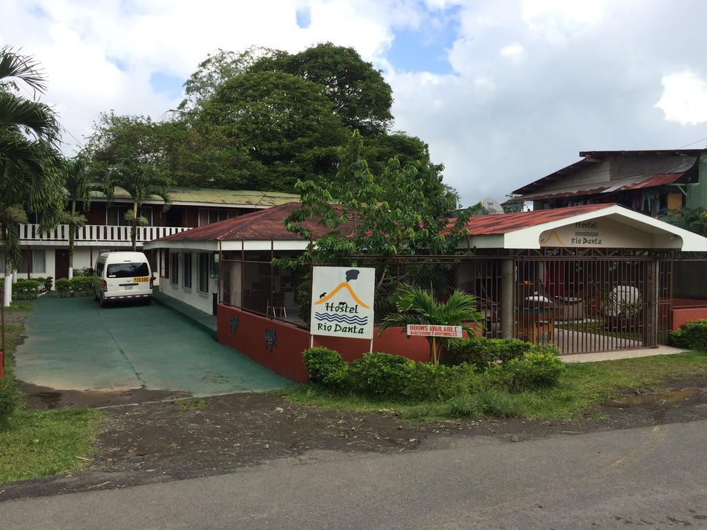 Hostel Rio Danta Ла Фортуна Экстерьер фото